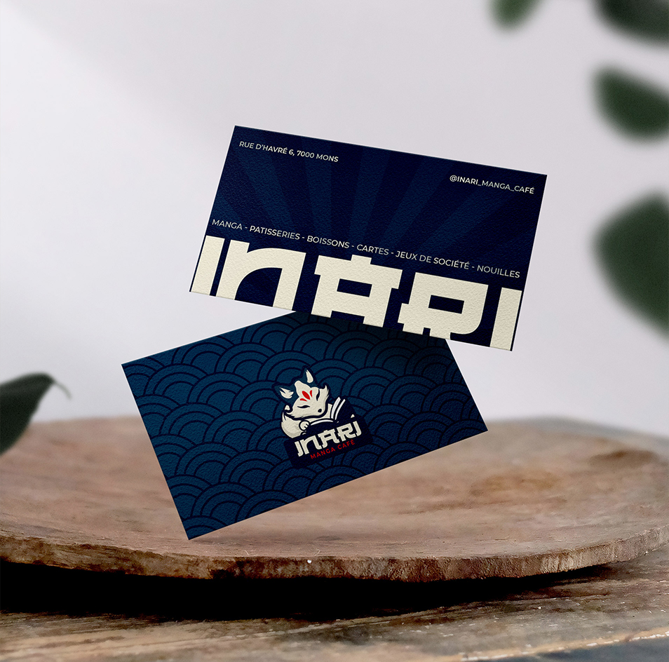 Carte de visite du Inari Manga Café avec son identité visuelle, design par Studio Onze